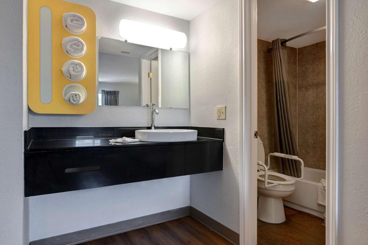 Motel 6-Sulphur Springs, Tx Bagian luar foto